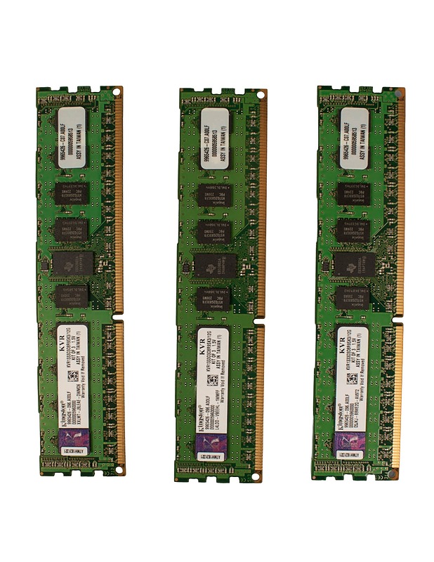 KINGSTON DDR3-1333 12 Gt (3 x 4Gt) RAM-muisti - Tietokoneet - 10105492759 - 0