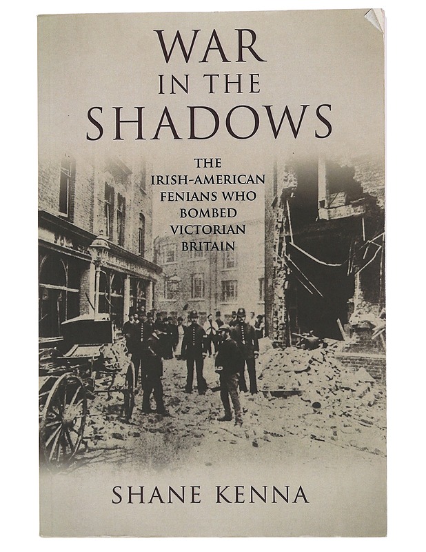 War in the Shadows - Shane Kenna - Historiakirjat - 10105493820 - 0