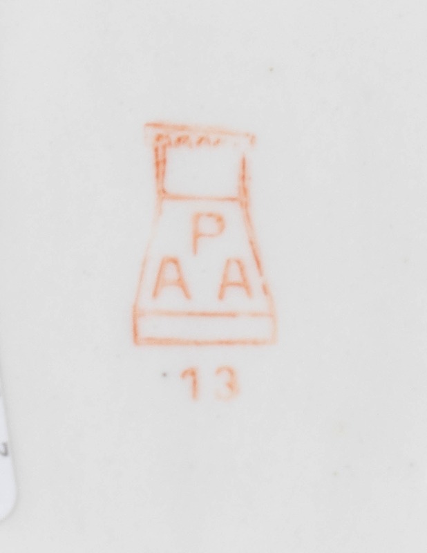 ARABIA Flora kastikekannu aluslautasella - Designsuosikit - 10105495817 - 3