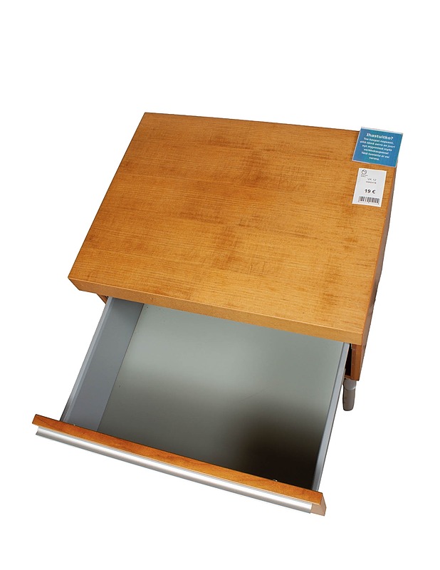 JUNET Nezz yöpöytä - Pöydät - 10105496825 - 4