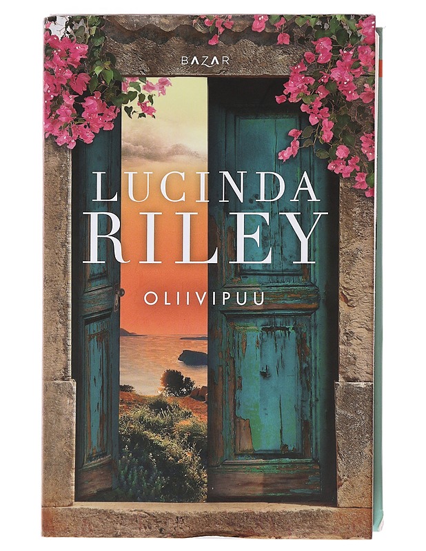 Oliivipuu - Riley, Lucinda - Kaunokirjallisuus - 10105498919 - 0