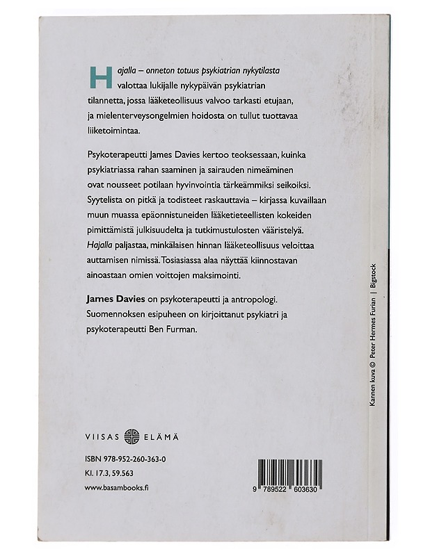 Hajalla : onneton totuus psykiatrian nykytilasta - Davies, James - Tietokirjat ja oppaat - 10105499262 - 1