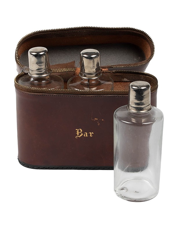 Lasipullosetti nahkakotelossa - Säilytysastiat - 10105501394 - 0