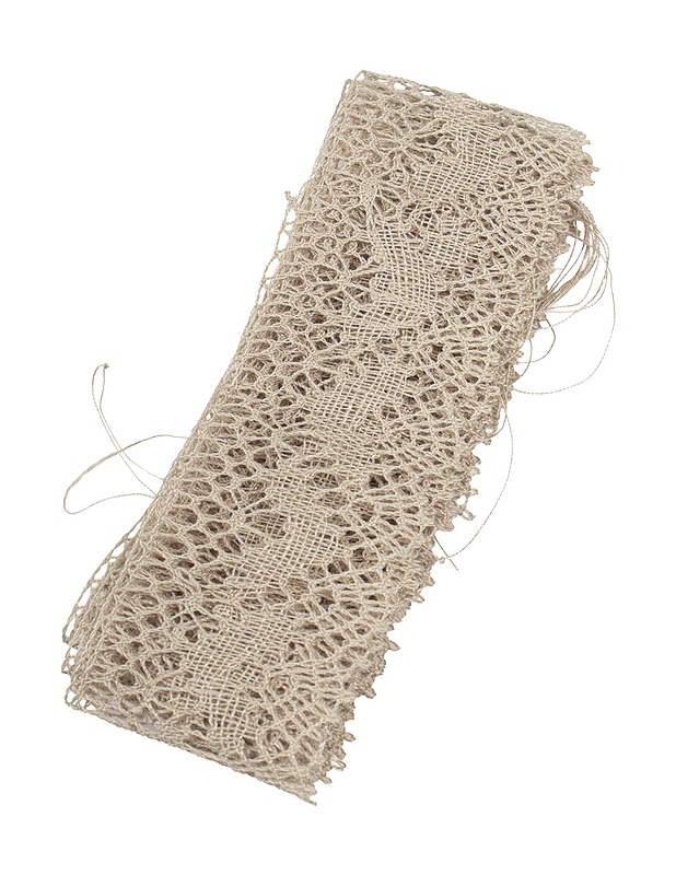 Käsinnyplätty pitsi  - Ompelu - 10105501786 - 0