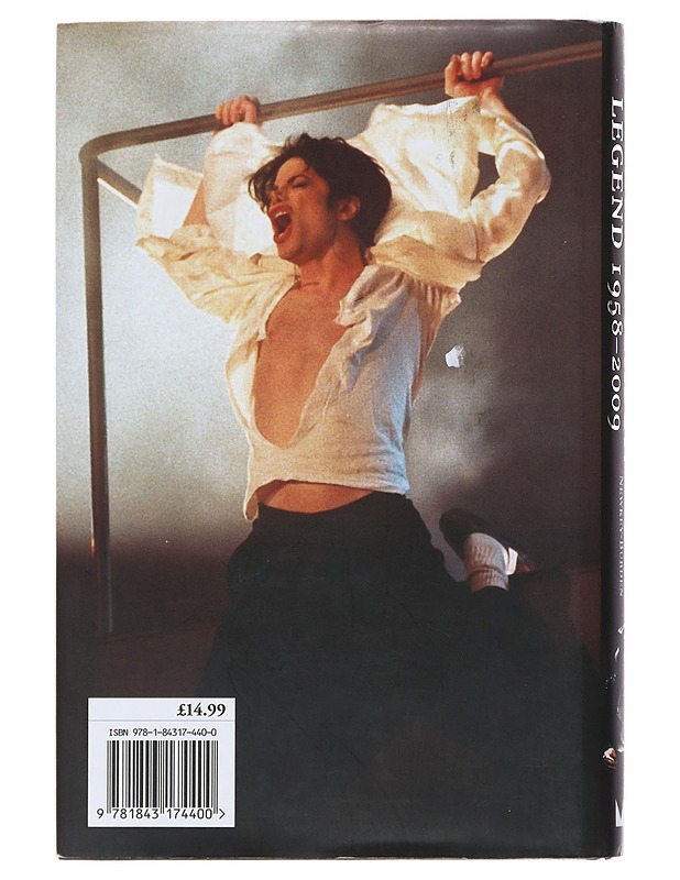 Michael Jackson : Legend : 1958 2009 - Chas Newkey-Burden - Elämäkerrat ja muistelmat - 10105501959 - 1