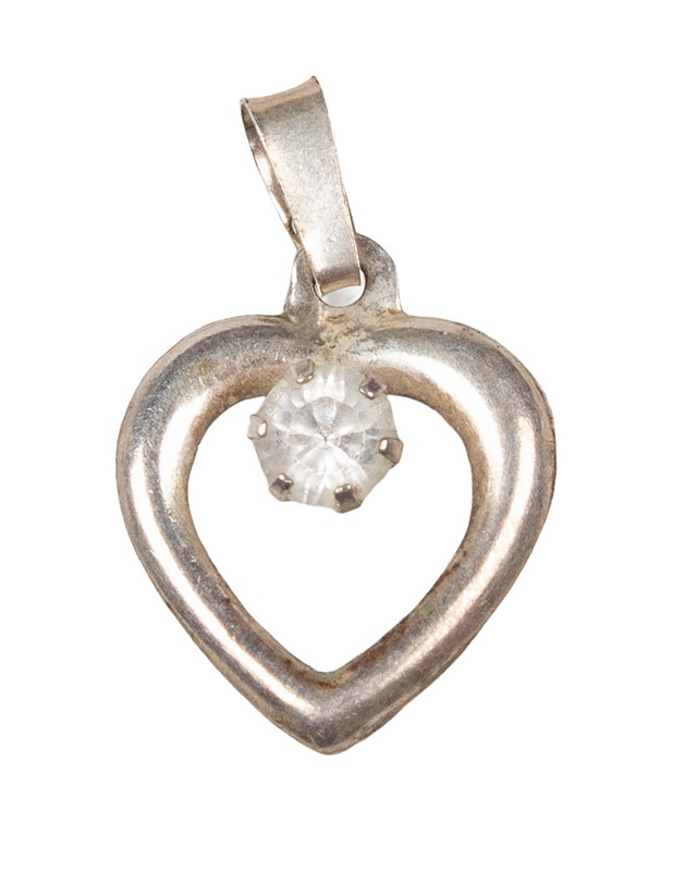 Hopeinen sydänamuletti - Askartelu - 10105502113 - 0