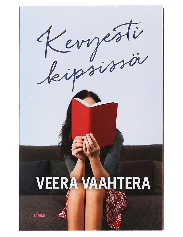 Kevyesti kipsissä - Veera Vaahtera - Romaanit ja novellit - 10105502448 - 0