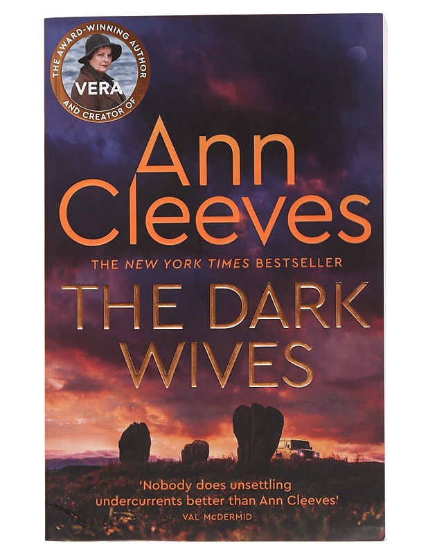 The dark wives - Ann Cleeves - Jännitys ja dekkarit - 10105502780 - 0