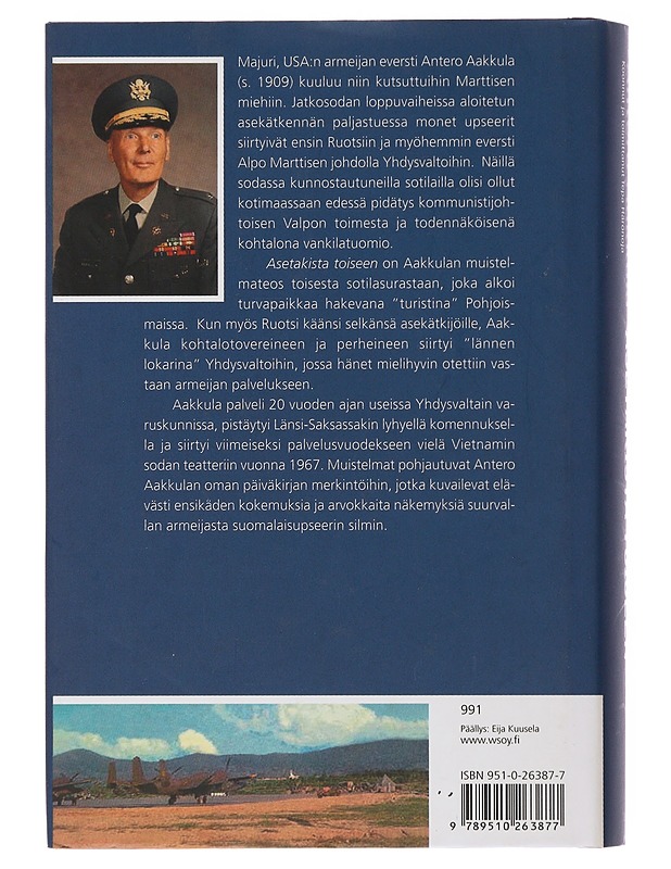 Asetakista toiseen - Aakkula, Antero - Elämäkerrat ja muistelmat - 10105503388 - 1