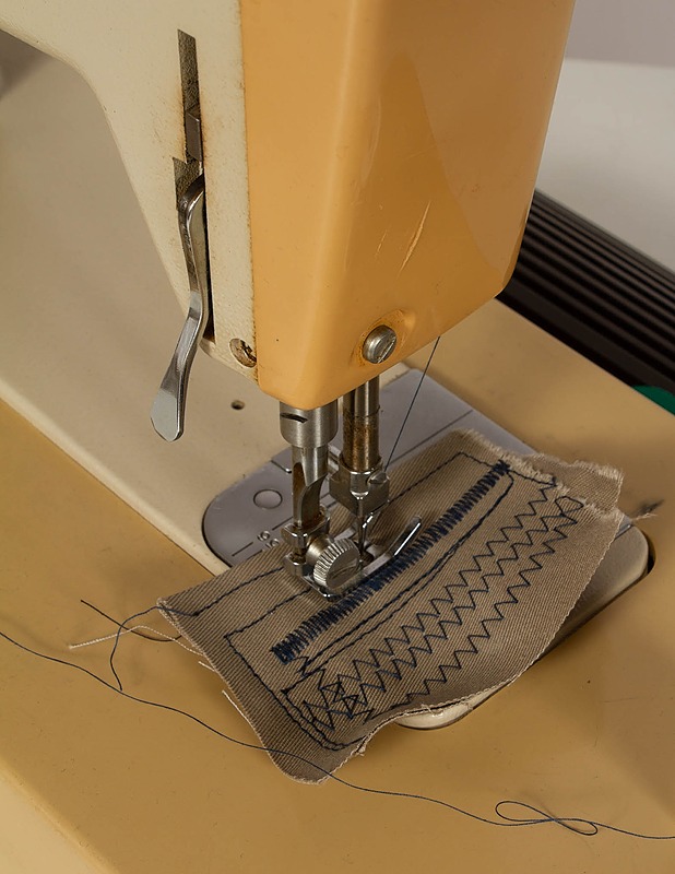 SINGER 522 -ompelukone/saumuri  - Kodinkoneet - 10105505101 - 2