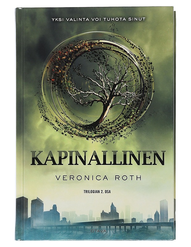 Kapinallinen - Roth, Veronica - Fantasia- ja scifi - 10105506673 - 0