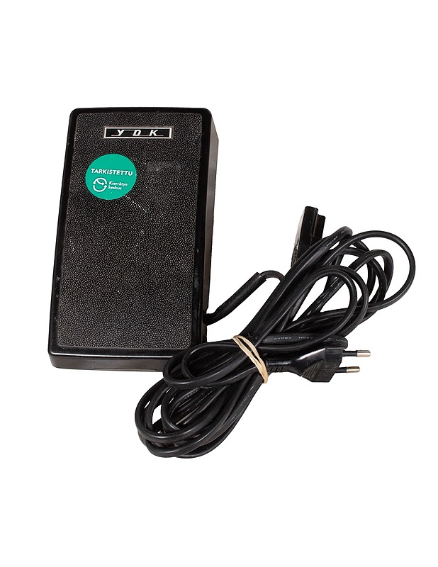 EVA-ompelukone/saumuri  - Pienkodinkoneet - 10105508205 - 3