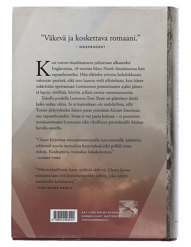 Sodassa ja rakkaudessa - Cleave, Chris - Romaanit ja novellit - 10105508217 - 1