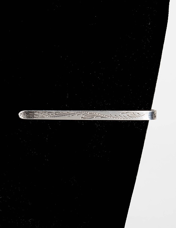 Hopeinen solmionpidike - Korut - 10105509287 - 0