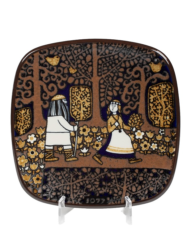 ARABIA Kalevala vuosilautanen 1977 - Designsuosikit - 10105511204 - 1