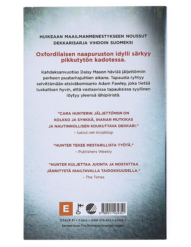 Jäljettömiin - Hunter, Cara - Jännitys ja dekkarit - 10105512748 - 1