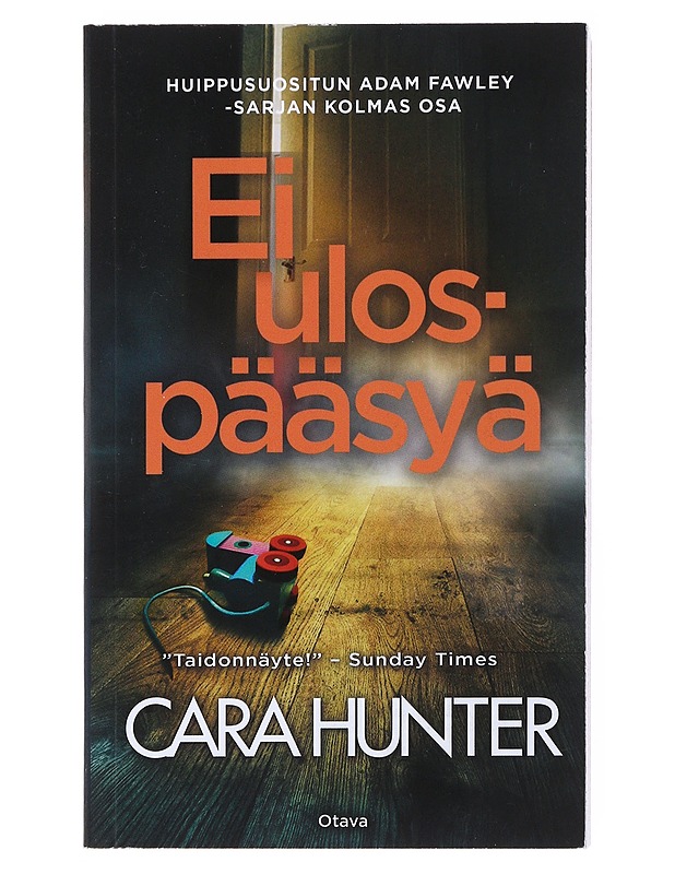 Ei ulospääsyä - Hunter, Cara - Romaanit ja novellit - 10105512756 - 0