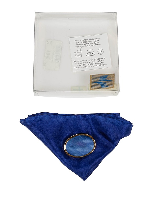 LIISA KURU rintakoru ja silkkiliina - Korut - 10105513427 - 0