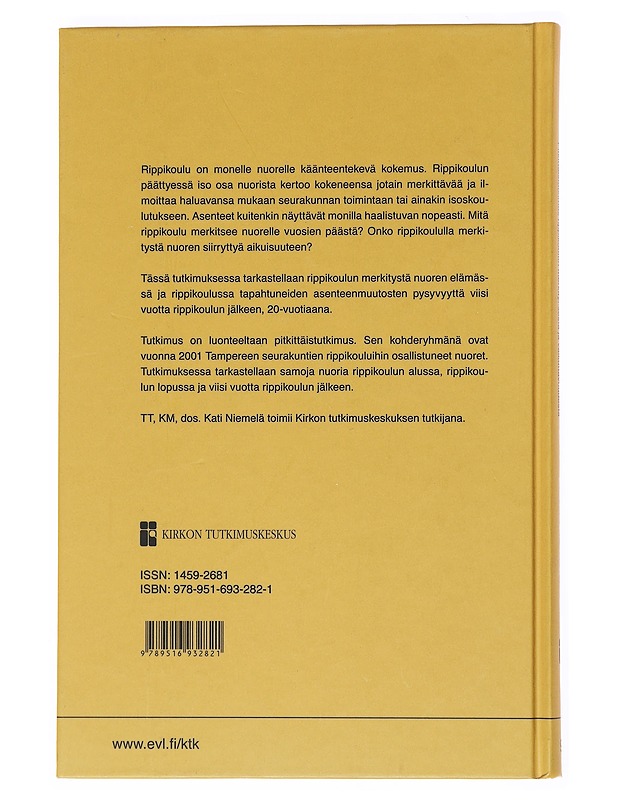 Rippikoulusta aikuisuuteen : pitkittäistutkimus rippikoulun merkityksestä ja vaikuttavuudesta - Kati Niemelä - Tietokirjat ja oppaat - 10105514201 - 1