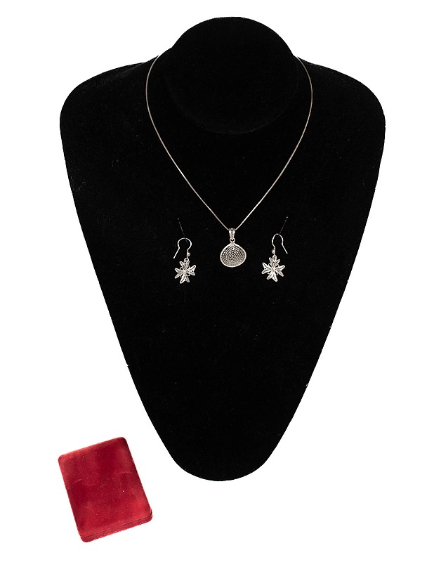 Hopeinen filigraanikorusetti - Korut - 10105514408 - 0