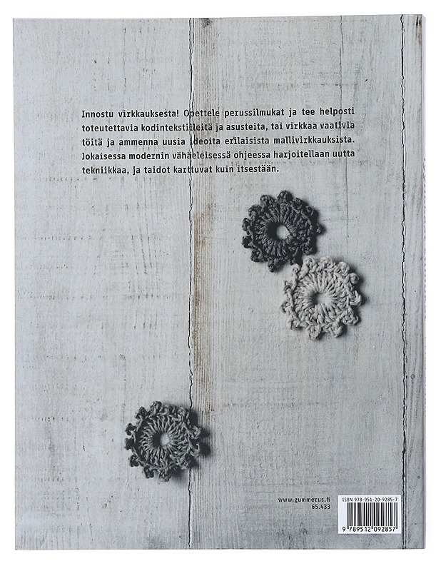 Tyylikkäät silmukat : 20 inspiroivaa virkkausohjetta - Knight, Erika - Tietokirjat ja oppaat - 10105518540 - 1