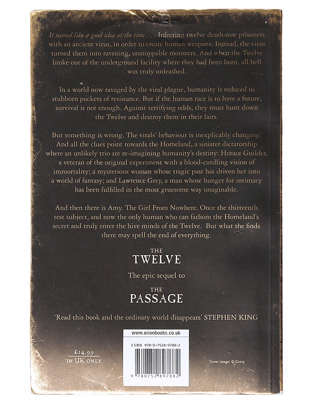 The twelve - Justin Cronin - Romaanit ja novellit - 10105519361 - 1