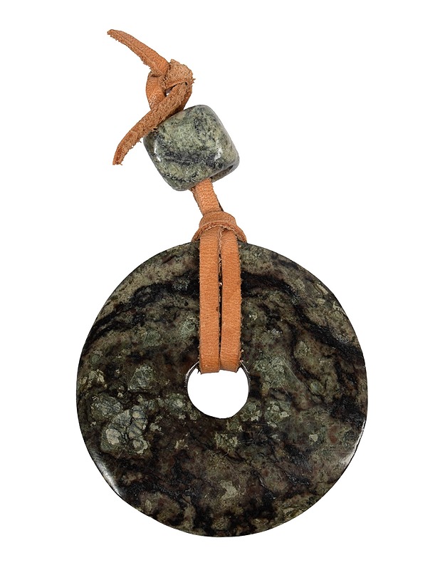 Serpentiini amuletti - Askartelu - 10105521767 - 0