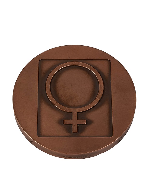 KULTAKESKUS Outokumpu pöytämitali - Koriste-esineet - 10105523125 - 1