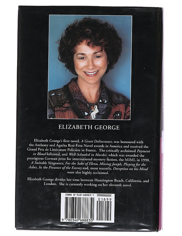 In pursuit of the proper sinner - Elizabeth George - Romaanit ja novellit - 10105523638 - 1
