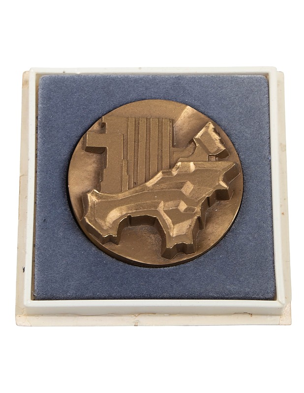 KULTATEOLLISUUS TKY 100v pöytämitali - Muut sisustustavarat - 10105524697 - 1