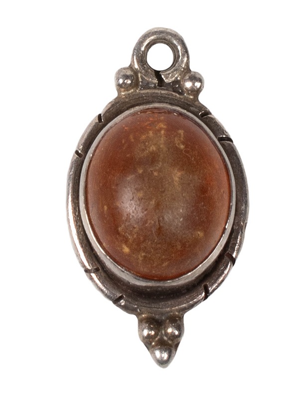 Hopeinen meripihka-amuletti - Askartelu - 10105525753 - 0