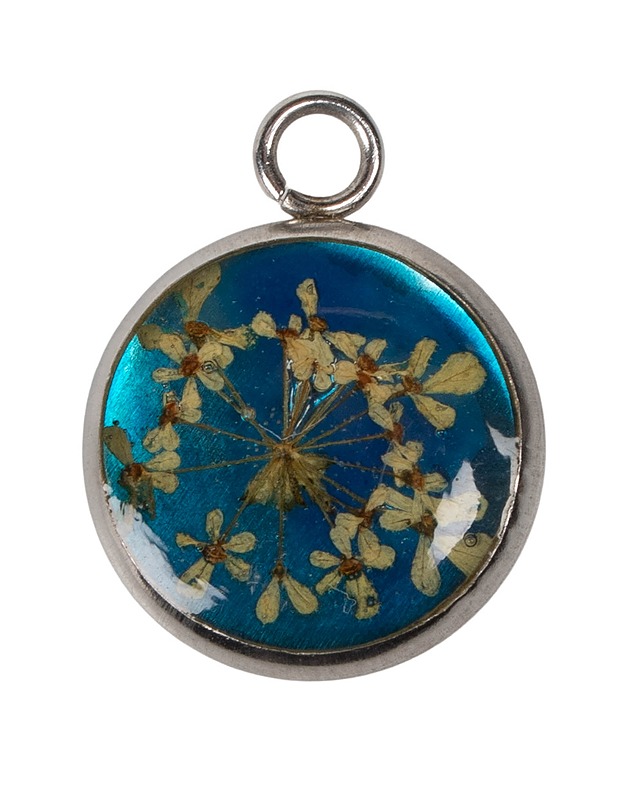 Kukka-amuletti - Askartelu - 10105525784 - 0