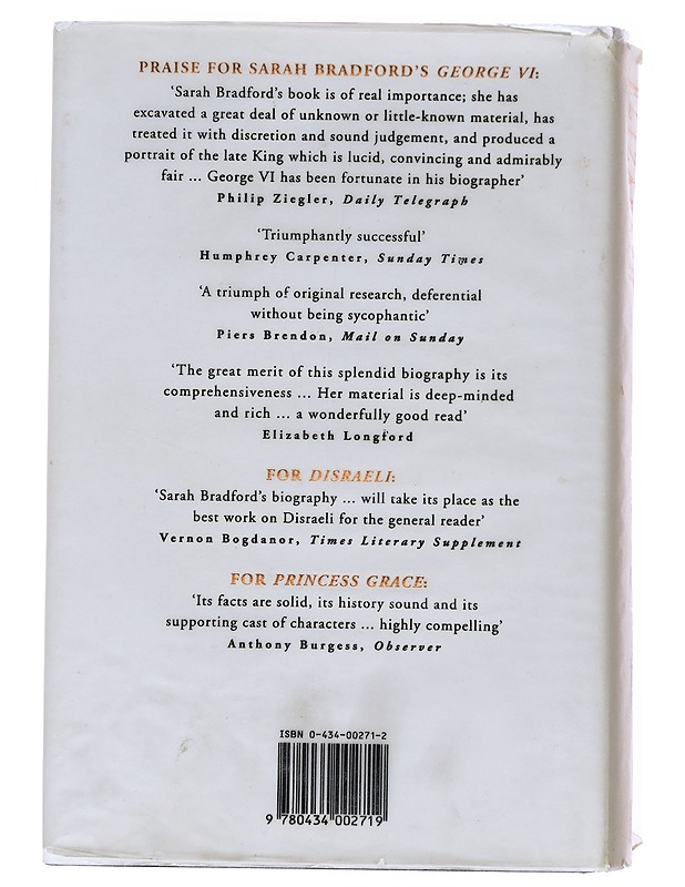 Elizabeth : a biography of Her Majesty the Queen - Sarah Bradford - Tietokirjat ja oppaat - 10105526488 - 1