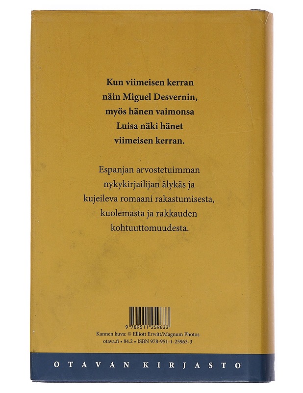 Rakastumisia - Marías, Javier - Romaanit ja novellit - 10105527388 - 1