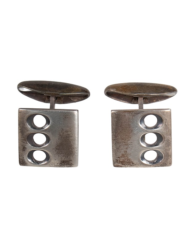 Hopeiset kalvosinnapit - Korut - 10105528087 - 0