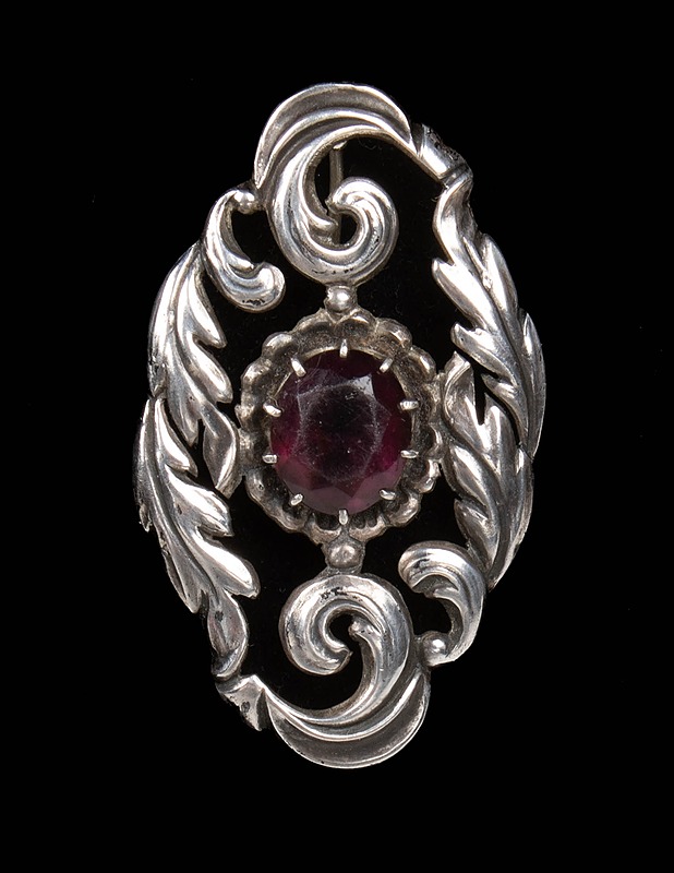 Hopeateos Oy hopeinen rintakoru - Korut - 10105528101 - 1