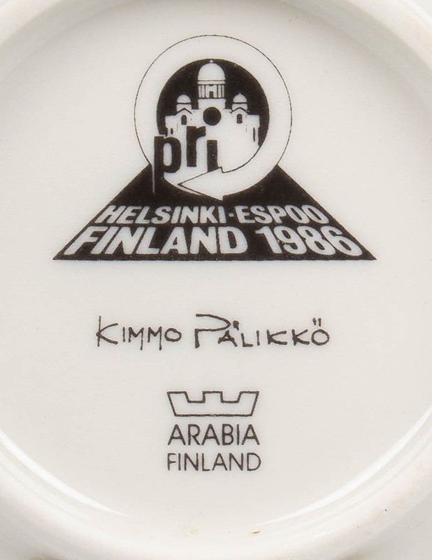 ARABIA Liikenneturva Helsinki 1986 seinälautanen - Designsuosikit - 10105530044 - 2