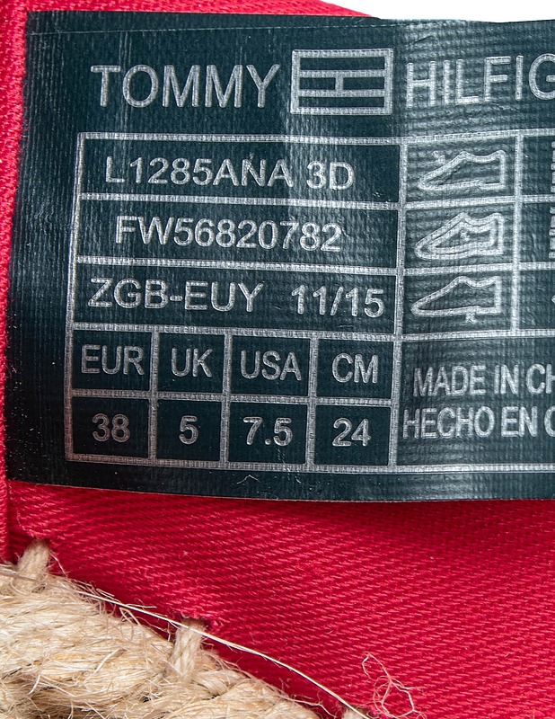 TOMMY HILFIGER  - Naisten kävelykengät ja tennarit - 10105530588 - 2