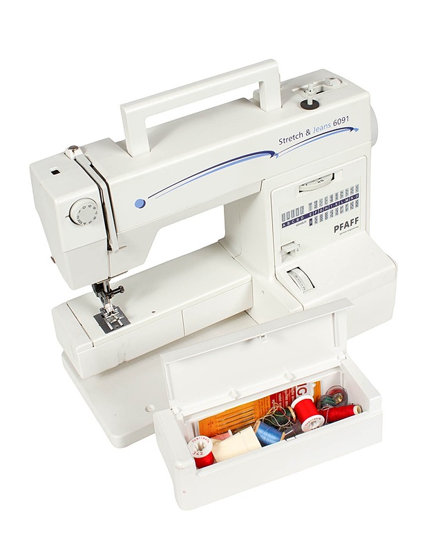 PFAFF Strech and Jeams 6091 -ompelukone  - Kodinkoneet - 10105531010 - 1