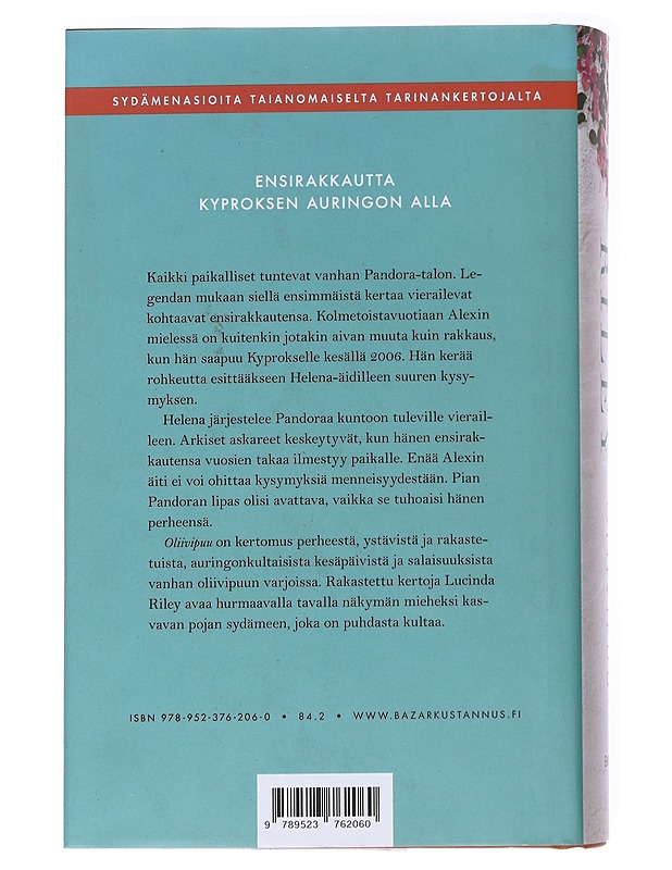 Oliivipuu - Riley, Lucinda - Romaanit ja novellit - 10105534618 - 1
