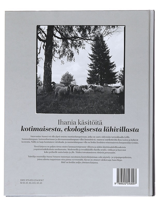 Bää! : neulo & virkkaa suomenlampaan villasta - Vatanen, Sanna - Harrastekirjat - 10105535015 - 1