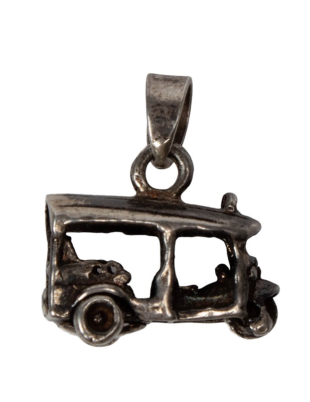 Hopeinen tuk tuk amuletti - Askartelu - 10105535147 - 0