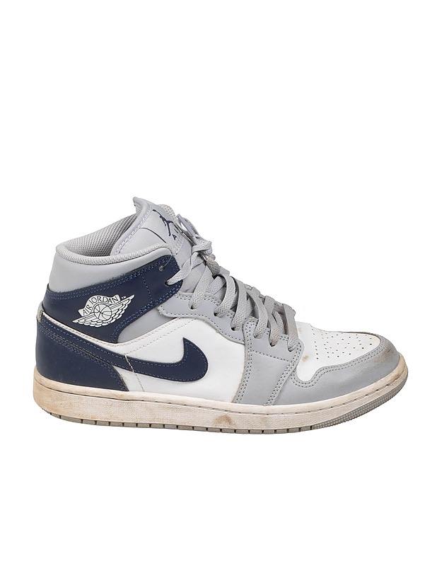 NIKE Air Jordan 1 Mid tennarit, 42,5 - Miesten kävelykengät ja sandaalit - 10105535618 - 1