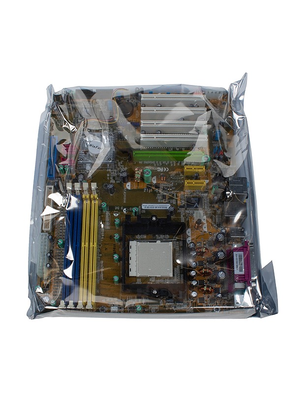 WINFAST NF4UK8AA-8EKRS -emolevy (käyttämätön)  - Muu elektroniikka - 10105536110 - 1