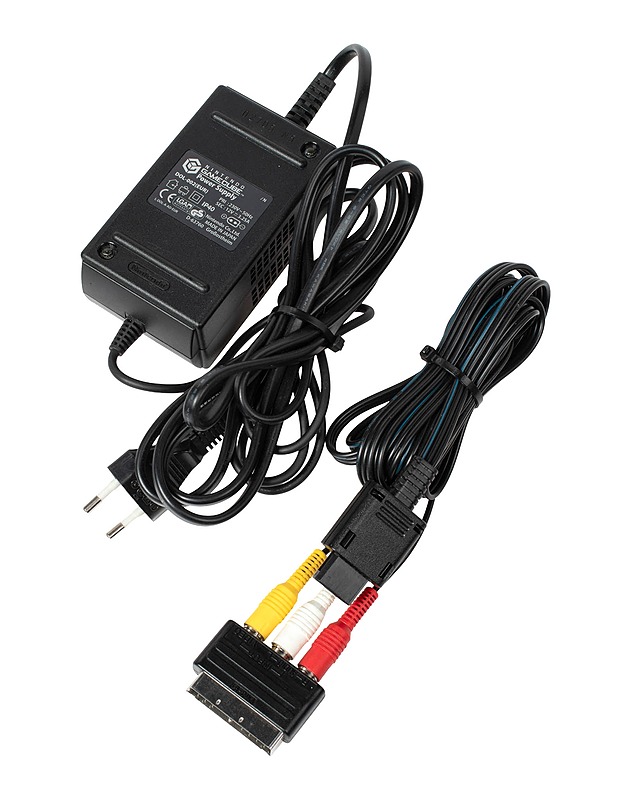 NINTENDO GAMECUBE -pelikonsoli - Konsolit ja konsolipelit - 10105539596 - 3