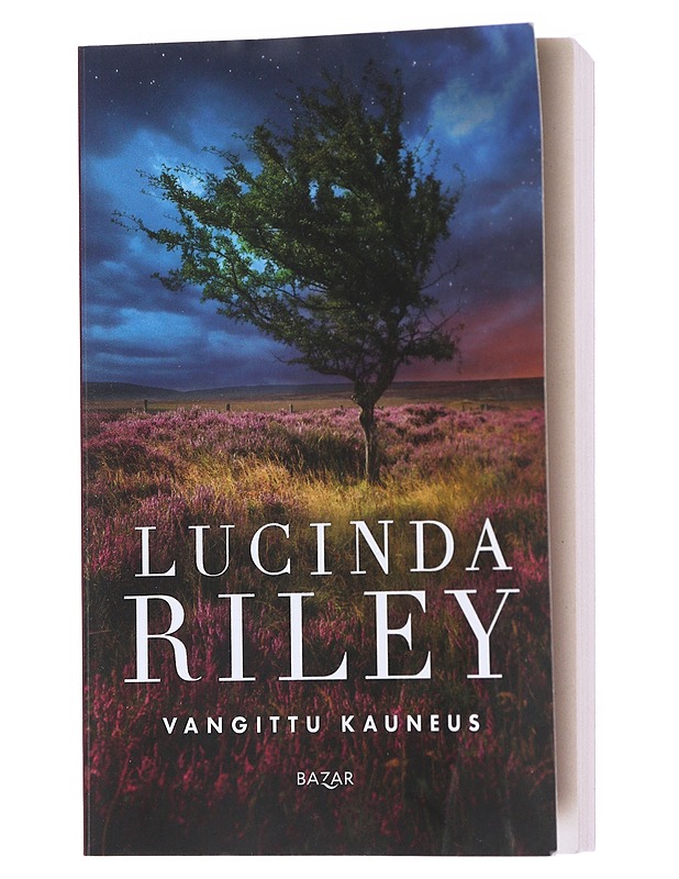 Vangittu kauneus - Riley, Lucinda - Elämäkerrat ja muistelmat - 10105539664 - 0