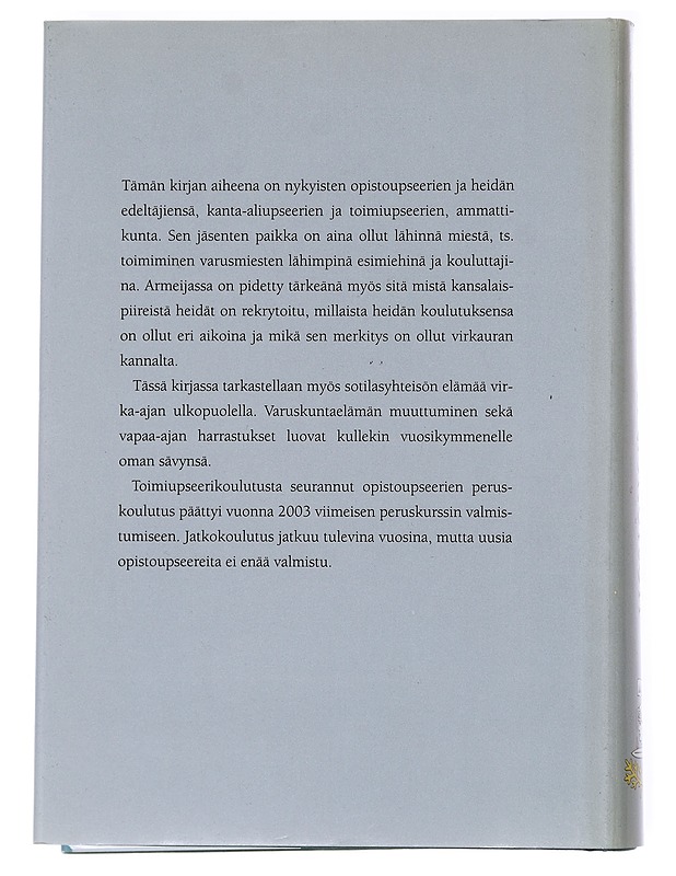 Samu kaiku on askelten : Ali-, toimi- ja opistoupseerien historia - Keijo Koivisto - Historiakirjat - 10105546121 - 1