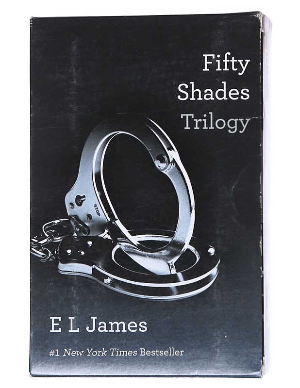 Fift Shades Triology - E. L. James - Romaanit ja novellit - 10105548013 - 1