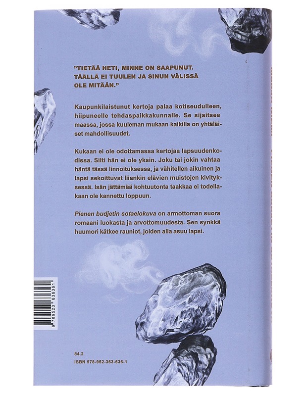 Pienen budjetin sotaelokuva - Marjo Niemi - Romaanit ja novellit - 10105548076 - 1