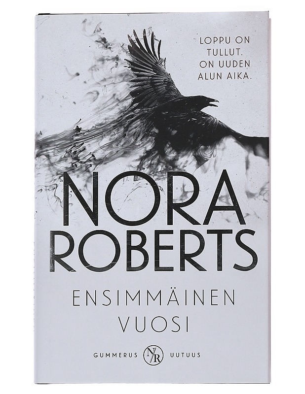 Ensimmäinen vuosi - Nora Roberts - Fantasia- ja scifi - 10105549926 - 0